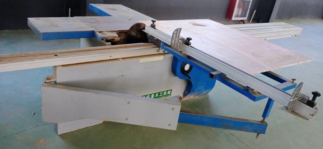 生產設備-木工下料機